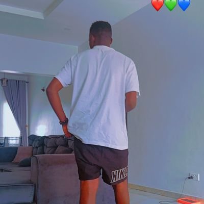 Emmnelson7's profile picture. 