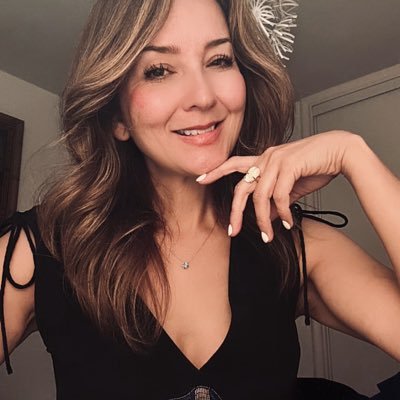 Periodista colombiana en España 🇪🇸 Experiencia en Diplomacia, Medios y Relaciones Públicas. CEO en DobleA Comunicación. Antes en WRadio Colombia