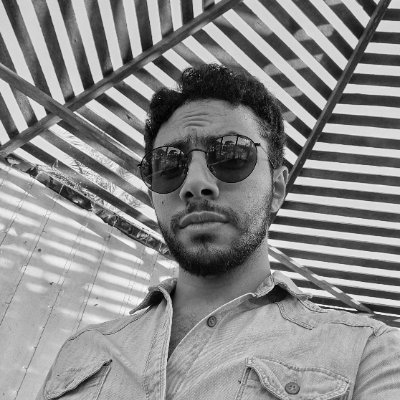 ✦ Senior Graphic Designer blending creativity with AI | Expert in branding, image generation & video editing.
✦ @Arsenal Fan
✦ Husband