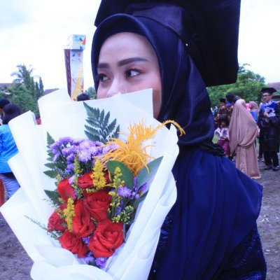 melialisa393's profile picture. bahagia segala suasana