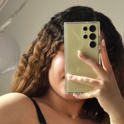 Setay12345's profile picture. -🩶