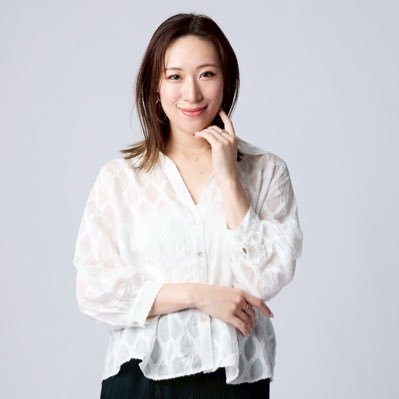 元宝塚歌劇団花組和海しょうです🌸大のホークスファン🦅芸名の由来は斉藤和巳さん🤭Instagramもフォローお願いします🥹お仕事のご依頼shokazumi.info@gmail.comまでお願いします☺️ #宝塚歌劇団 #福岡ソフトバンクホークス #sbhawks