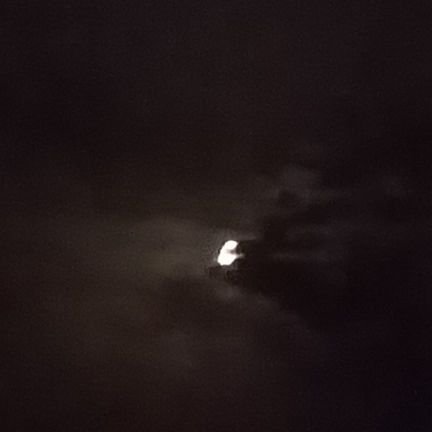 'Ab Tumhari tareef me kia likhu.
Meri murjhai hoye Zindagi mein gulaab ho Tum.❤️