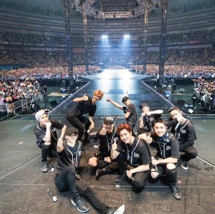 #EXO #EXOL #OT9 @weareoneEXO @B_hundred_Hyun @layzhang
💌Only here for EXO 👈