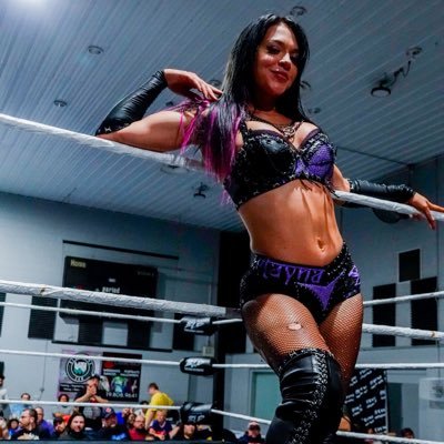┏━━┉ ❪WWE❫ Elayna Black ⨾ ❮ WWE ↺ NXT ❯ ╱╱ 🇺🇸 ⨾ ❛ ❜ Married to Laura wolvaardt