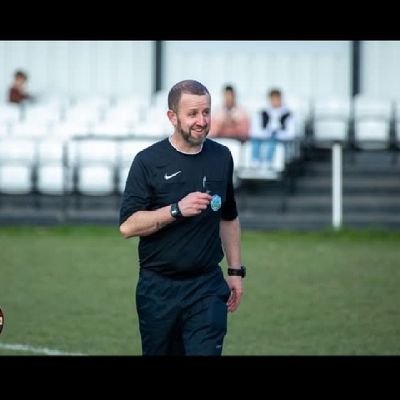 Im just an average guy from Barnsley living in Rotherham. Barnsley fan and dad to 2 gorgeous girls. Football ref on a weekend to help keep fit