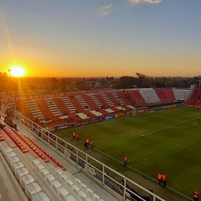 Puedo decir que soy socio y periodista del Club Atlético Unión 🎙🇦🇹❤️
Licenciado en Periodismo UNR📚
Dicen mis amigos que hago buenos asados 🍖