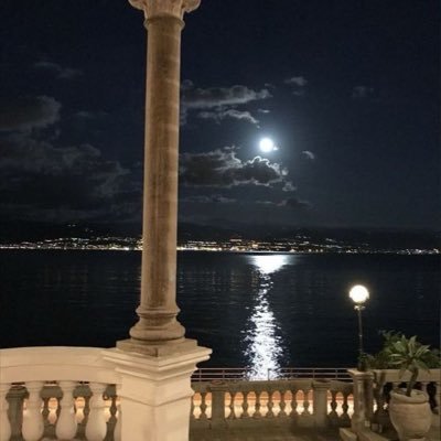 crid7_'s profile picture. 