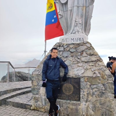 soukbyte's profile picture. 🇻🇪 Programador Junior 💻 | Apasionado por los idiomas 🌍, la historia 📜 y la economía 📈 | Aprendiendo cada día 📚