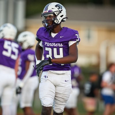 kcmo| Park hill south football | ATH/CO 2027| 6’2 1701bs| 816-933-8381| travonflowers96@gmail.com