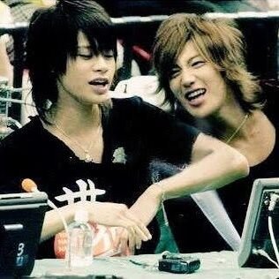 Ayu 💕 / AIO ❤️ / KAT-TUN 💖💙💜 / NEWS 💜💛💚+💗 /King & Prince 💛👑🖤
✨
//上田竜也 💙 💛 錦戸亮 //✨
