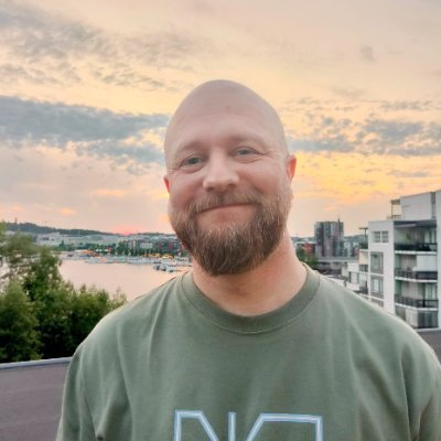 hytka's profile picture. Software developer, indie game developer.