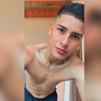 Me encanta las trans los femboys, cualquier video mi dm siempre está abierto