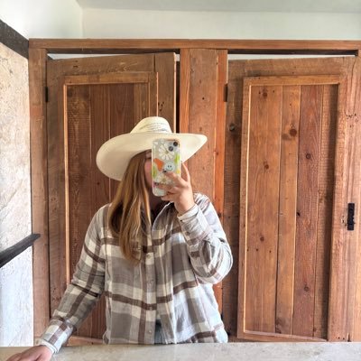 DulceBedolla5's profile picture. 