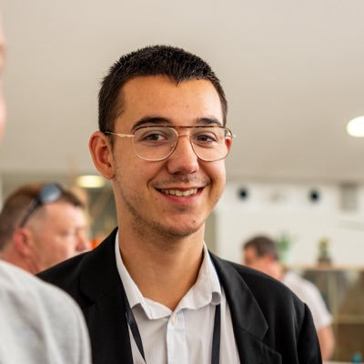 💼 CPE Contractuel @ac_normandie syndiqué - @SNESFSU / 🎓Président - BDE INSPÉ 🌹 Trésorier et référent local Rouennais @JeunesSoc76 CN @Lesjeunessoc