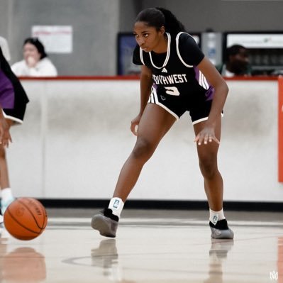C/O2026|#4|5ā8 CG/SG|Team Southwest 3SSB 17U Girls|3.8 GPA š| NHS Member|SMHS| Contact Info: Dm for info|E: azariahlove11@icloud.com