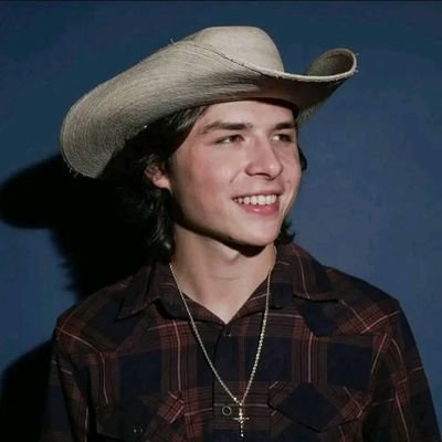 American Idol Season 23 Contestant His servant. Click the links below for more!