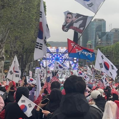 Nyangmom8's profile picture. MKGA !!!!! YOON AGAIN!!!!!🇰🇷🇰🇷🇰🇷🇰🇷🇰🇷🇰🇷🇰🇷🇰🇷🇰🇷🇰🇷🇰🇷❤️🙏🏻🫡