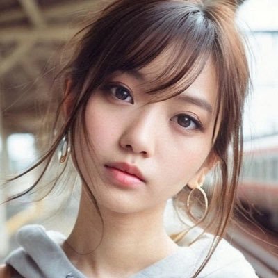 思ったことを素直に呟く場所、内容によりDMはスルー、乱暴な言葉遣いの方、価値観の押し付けなど苦手なのでスルー、ミュート、ブロックします。