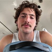 isabel (@remindsofboonez) 's Twitter Profile