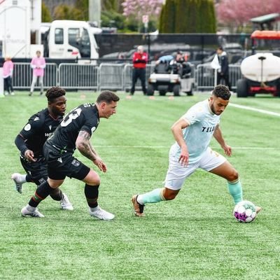 Former pro footballer, former youth coach in the states, working towards UEFA 'A' coaching license. Bristol City ST holder, armchair Liverpool fan, father of 4