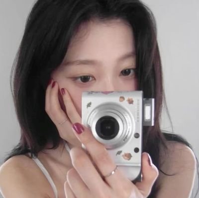 no.1 yeojin luvr in wales 🦭ྀི saw artms 01.05.25 ₊˚⊹♡ read carrd byf ૮₍ ´ ꒳ `₎ა also #freemaiden