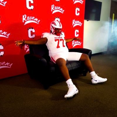 OL 6'4/ 320 lb /#Jucoproduct /3.50GPA/ 3186759178 NCAA# 2411462262 @Red_Raven_FB 4 years of eligibility FULL QUALIFIER