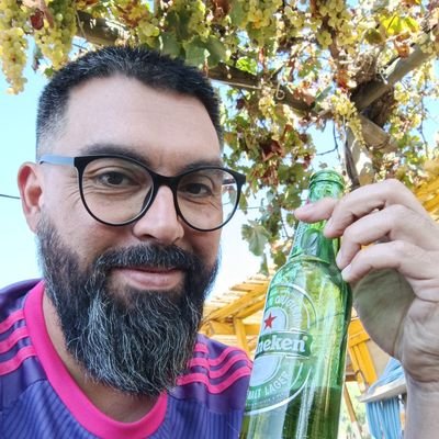 JuanCorval36322's profile picture. De la U /

De los antiguos en esta mierda.