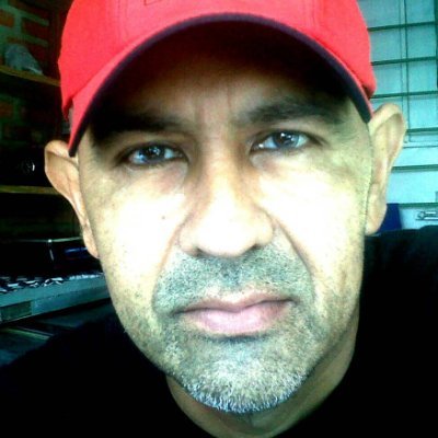 roemca's profile picture. Madridista de sangre BLUE, fan F1 FERRARISTA adicto al café chocolate y mujeres HERMOSAS! TSU en Agrotecnia y Educación Integral, Ingeniero en Producción Animal