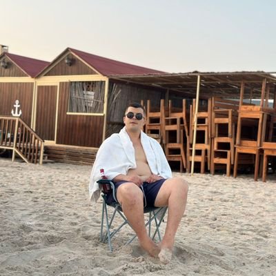 azizgh5646's profile picture. 