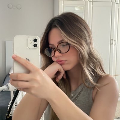 busmayi's profile picture. 