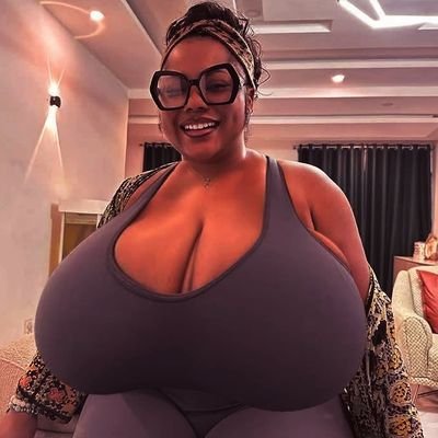 World renowned leader in breast enlargement via pills 💊. Original Page @drassbebigger. ***Disclaimer: Pills are not real***