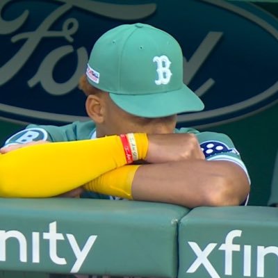 trashytempo's profile picture. sport’s-induced depression and delusion.