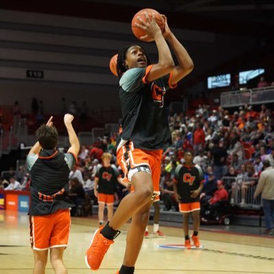 Cape Central Highschool (Cape Girardeau Mo)
C/O 27📚
6’1 Guard🏀