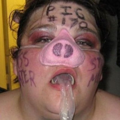 fatpigwhore11's profile picture. 🐽🐷