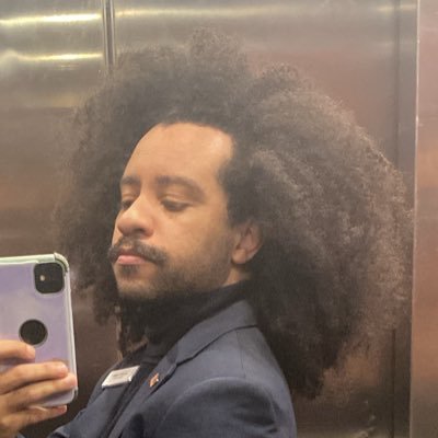 Pocket gay. Creole. Gamer. If you wanna pay my bills 😘 https://t.co/ROj2MXfDOu