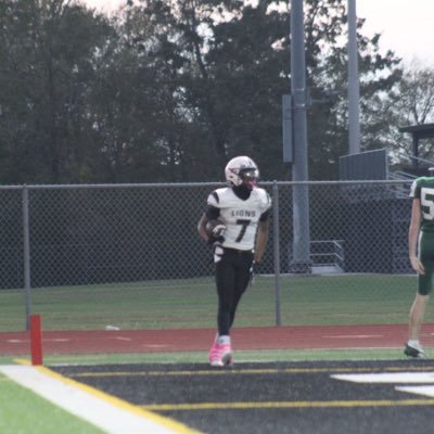|Randle high school| |5’11 185lbs| DO IT ALL RB| C/O 27 3.3 GPA @branrandle40 Head coach @UILSTATE CHAMPION #832-803-9936 📧 amarilouisville@gmail.com