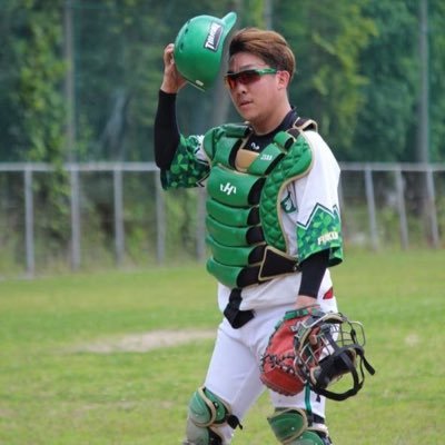 2121BASEBALLs's profile picture. from北九州。草野球⚾️ロッテファン🏟️チキンタツタ🍔レトロゲーム🎮PUNKROCK🎸頭2つあるヘビ見つけた人🐍