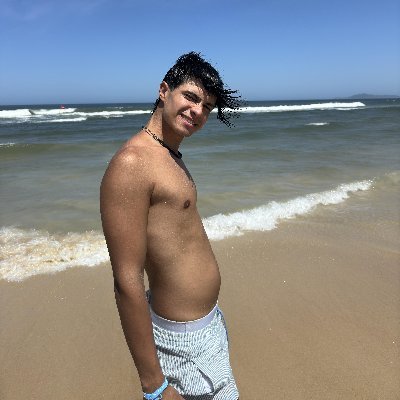 MAIN ACCOUNT: @Benjaflirt
Twink with a wild side 💕
Click the link for the full experience 😌
