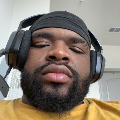 B.I.P. Jarvis Bitch🅱️❤️🩸 Yes I’m 6’6 Follow me on TikTok Lunden2funny