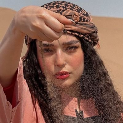 Yggj_'s profile picture. كَأنَّها خُلِقَت مِنْ سُلالةِ وَردٍ . 💛💐