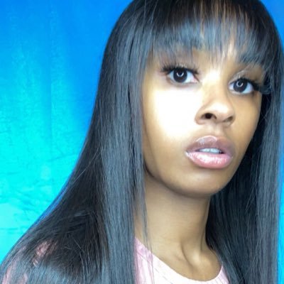 It’s not that you don't like me, it's what you see inside of me that you don't see within yourself and that's what you hate 💋 -A Pretty Woman 🌸
