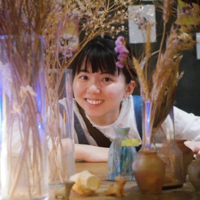 劇団言魂所属 俳優 北九州市立大学出 🌱九大芸術工学府研究生🪴お笑いコンビ「関節ペンネ」、ユニット「モモノセック」としても活動中! 小学生まで本の虫でした。食してた。🐋