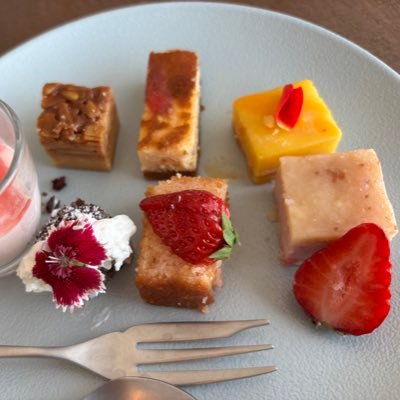 オシャレと美味しい物が大好きな姉妹のママ✨好き:食🍽旅✈️写真✨料理🍀お気に入りの場所や物を見つける🔍 /管理栄養士🍀 自宅で寛ぐのも、お出掛けも大好き♪ #ティンク当選 #当選39