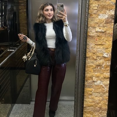 mirayyekerr's profile picture. 