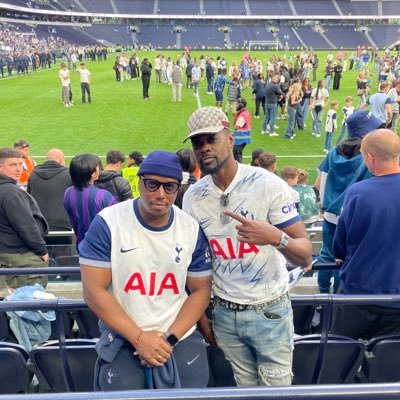 House & Garage DJ, Spurs Fan & Social Media Entertainer 👉🏾 @FiveSixEnt