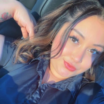 PaolaSteph_'s profile picture. Aspiring Creative 🖋️📚💔|  👻+📷 : Stephypaola