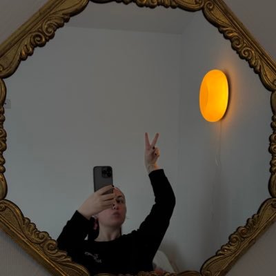 itsmaryoon's profile picture. part-time sarcastic 📍 soul society