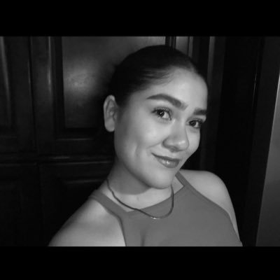 camiladf28's profile picture. 