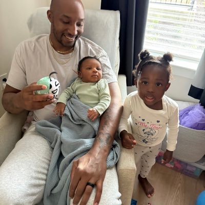 Husband, Father of 2. Sports & Poker are what I talk about the most on here. Sixers, Dodgers, TheU, Kentucky BB… survivor of being a Jerry Jones Victim